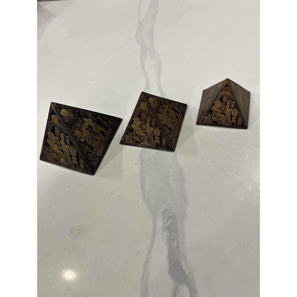 Set of 3 Egyptian Pyramid Figurines Gold Etched Decorative Resin Statues - Picture 2 of 3